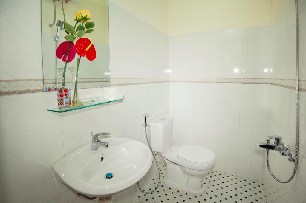 Royal Homestay Хоян Екстер'єр фото