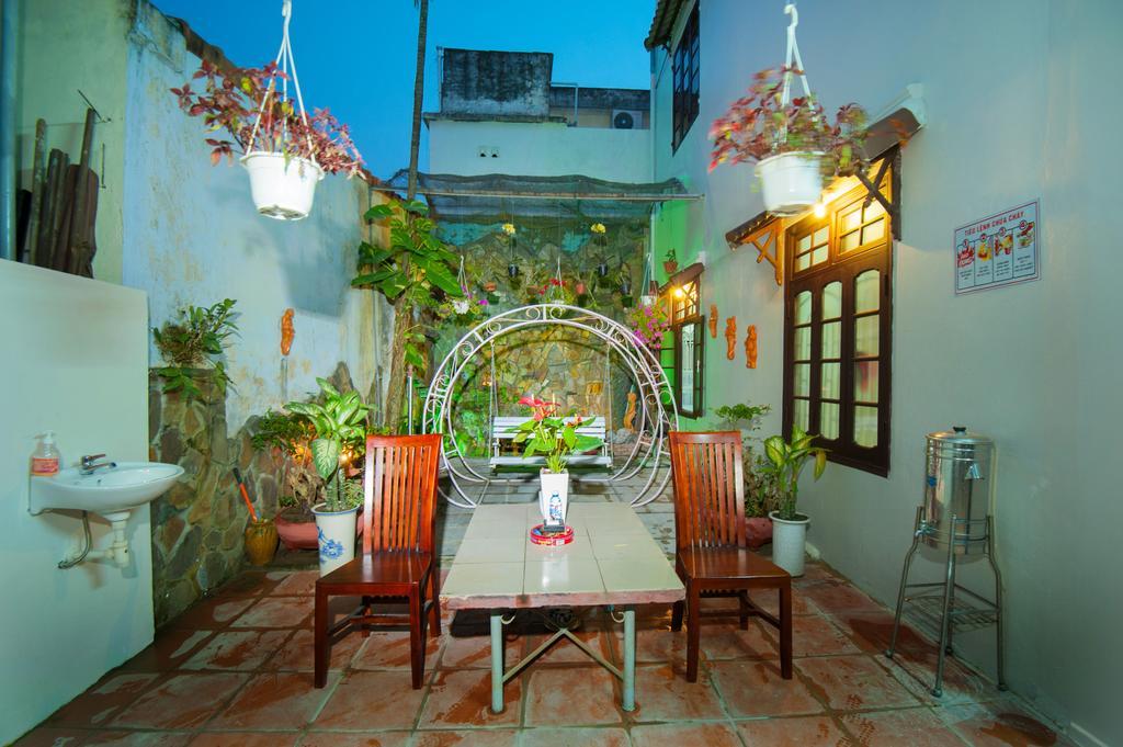 Royal Homestay Хоян Екстер'єр фото